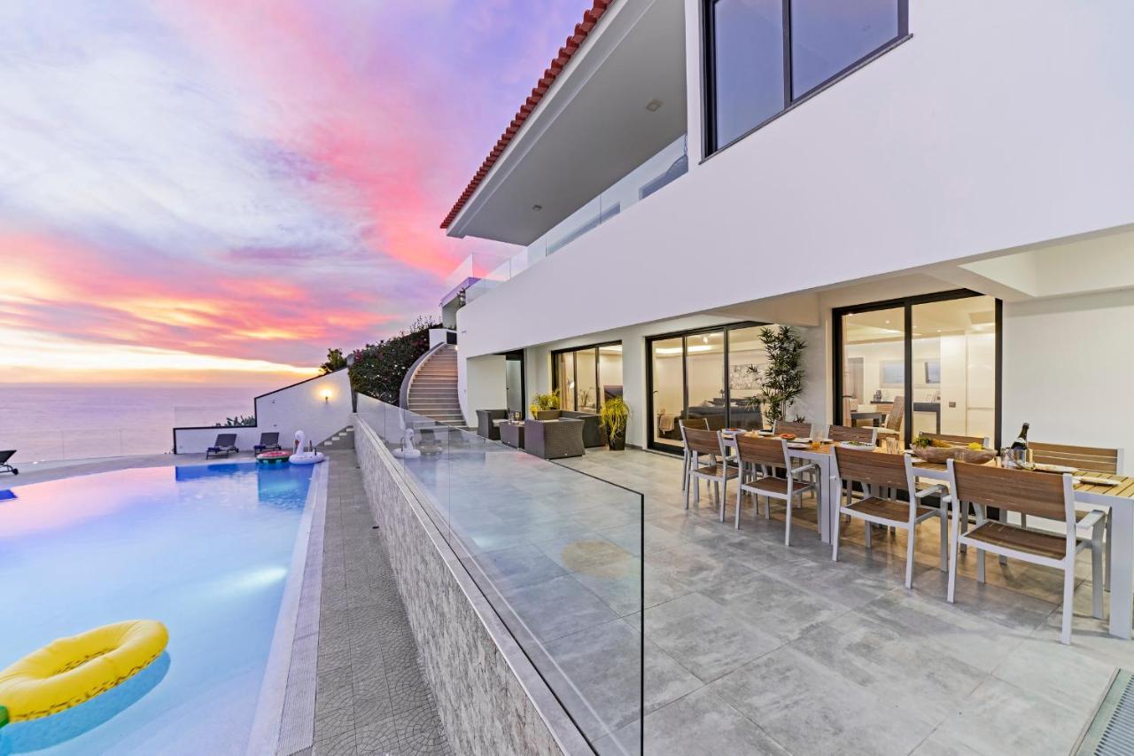 Sky Villa By An Island Apart Funchal  Exterior photo